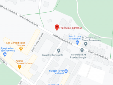 Børnehaven ligger i hjertet af Køge by, lige ved side af lovparken på Sankt Gertrudsstræde 30, 4600 Køge